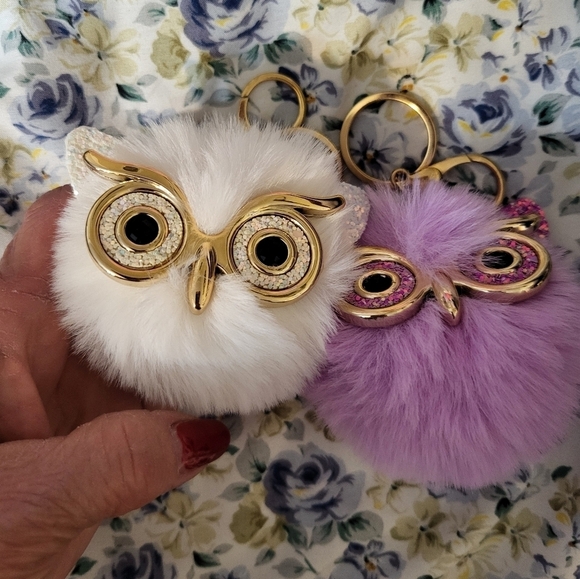 New Owl Keychains 1 White 1 Lavender - Picture 4 of 8